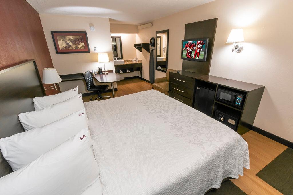 Red Roof Inn Plus+ Birmingham East - Irondale/Airport Экстерьер фото