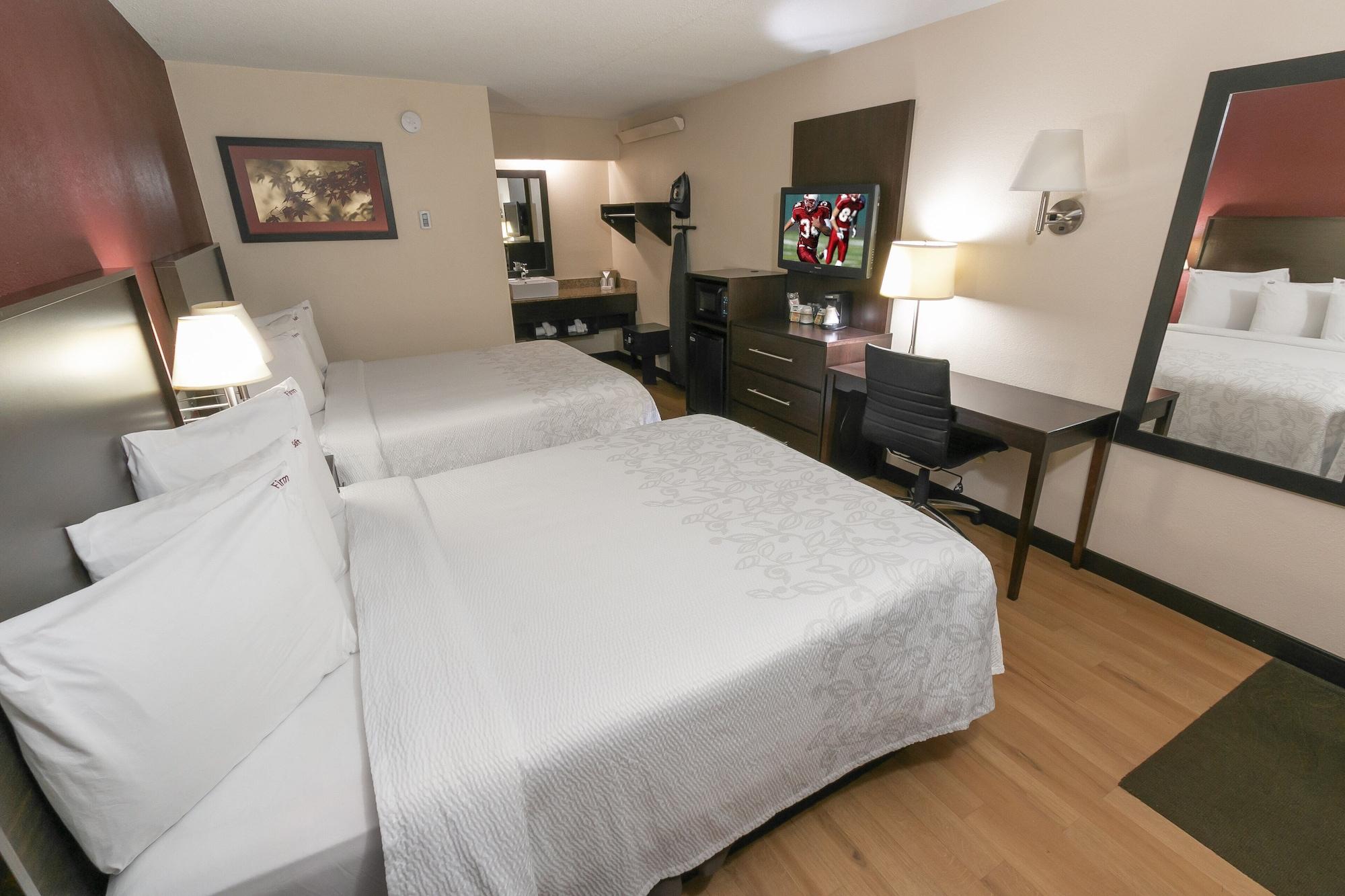 Red Roof Inn Plus+ Birmingham East - Irondale/Airport Экстерьер фото