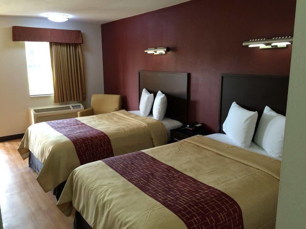 Red Roof Inn Plus+ Birmingham East - Irondale/Airport Экстерьер фото
