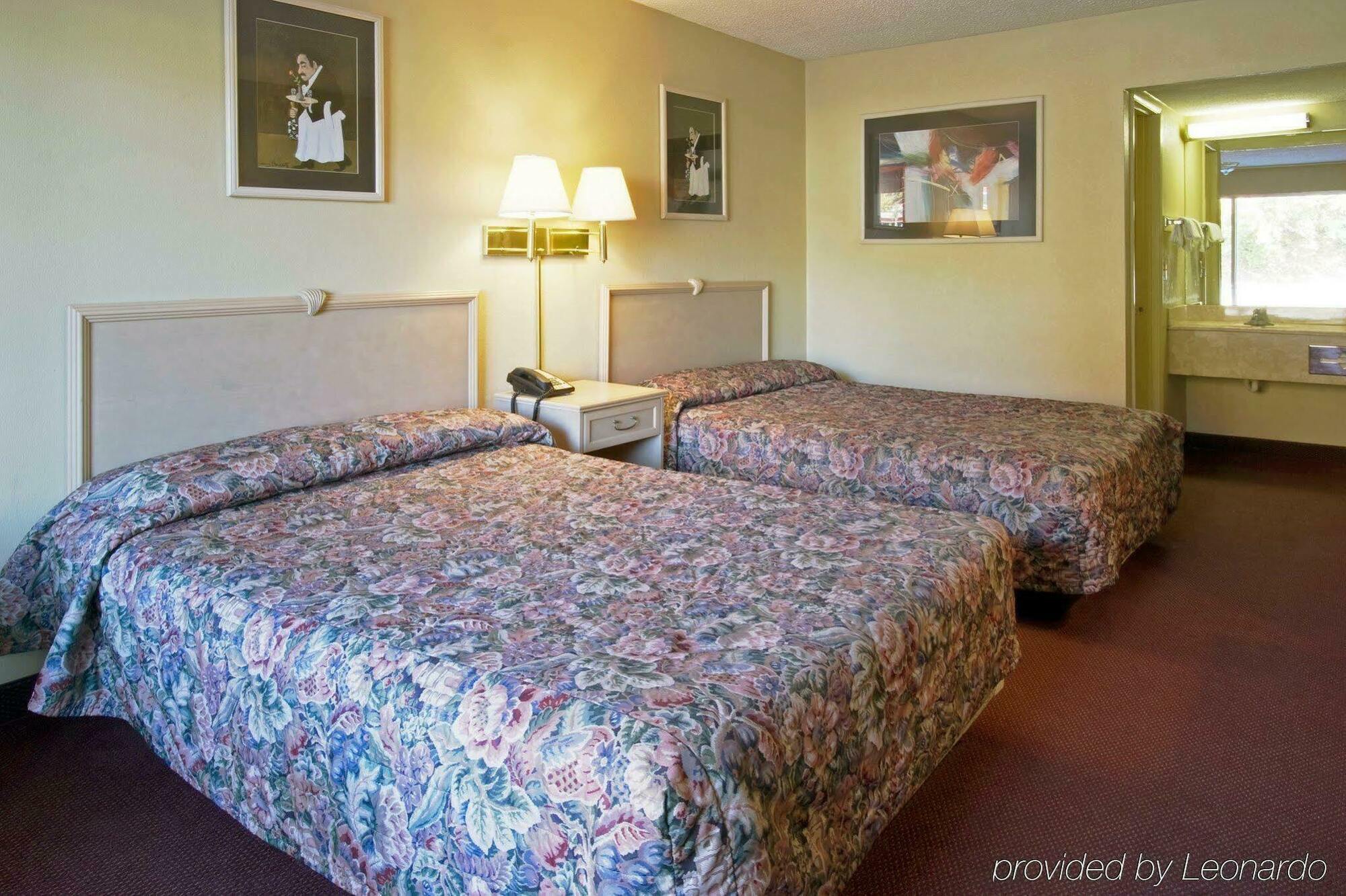 Red Roof Inn Plus+ Birmingham East - Irondale/Airport Экстерьер фото